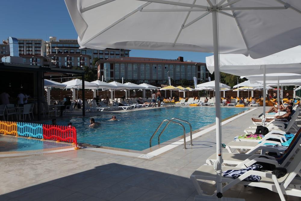 Ucar Royal Aparthotel Ağva Exterior foto